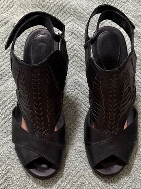 Earth Black Woven Sling Back Leather Heels